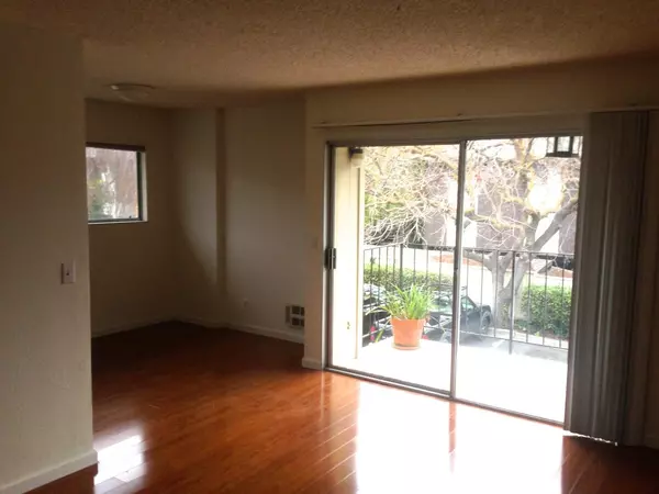 116 E Middlefield Road #D, Mountain View, CA 94043