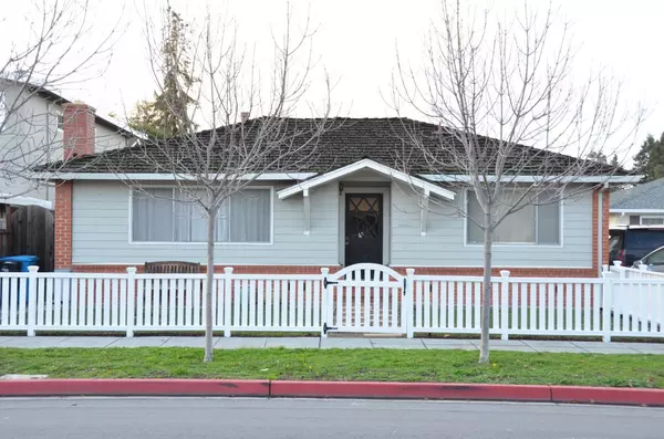 1614 Roosevelt Avenue, Redwood City, CA 94061