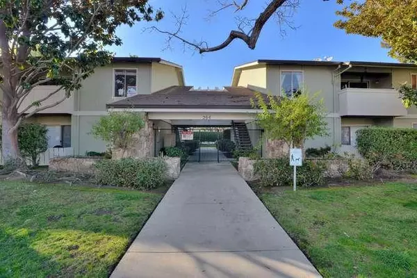 264 N Whisman Road #3, Mountain View, CA 94043