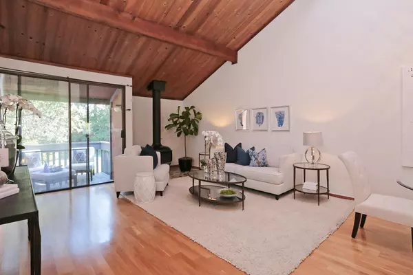 202 Central Avenue, Mountain View, CA 94043