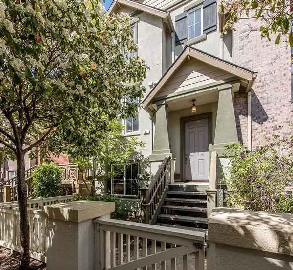 21 Royal Oak Court, Mountain View, CA 94040