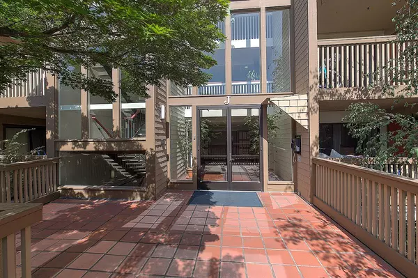 49 Showers Drive #J217, Mountain View, CA 94040