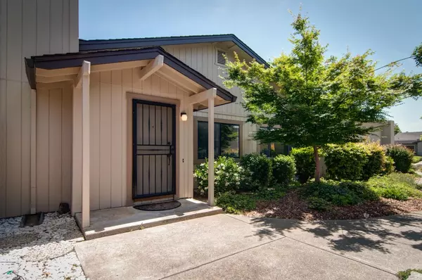 1213 Grove, Benicia, CA 94510