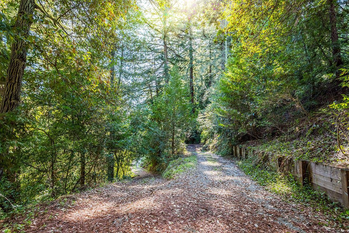 23500 Old Santa Cruz Highway, Los Gatos, CA 95033