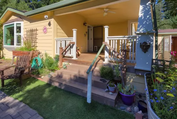 840 Pine Drive, Felton, CA 95018