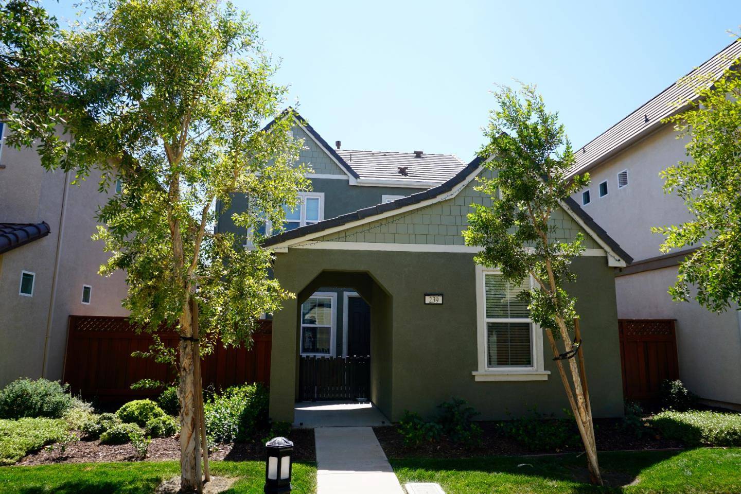 239 W Santa Cruz Way, Mountain House, CA 95391
