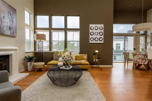 549 Shoal Circle, Redwood Shores, CA 94065