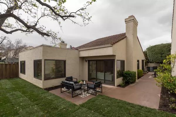 537 Martinique Drive, Redwood Shores, CA 94065