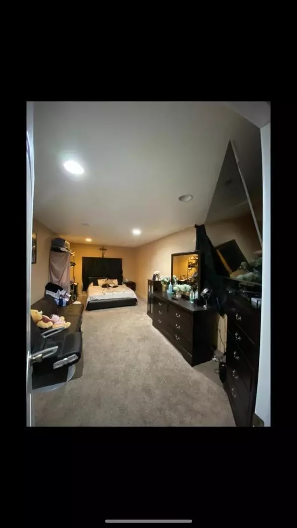 1234 Ramona Avenue, Salinas, CA 93906