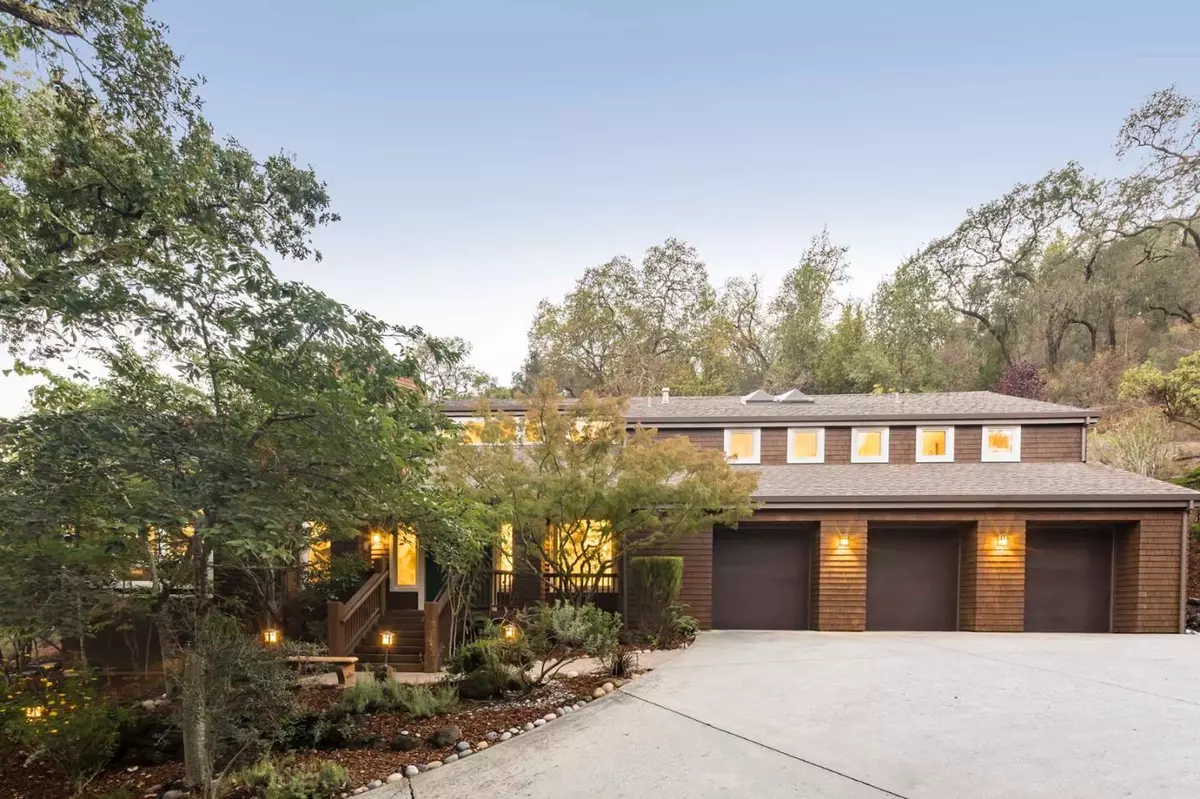 Portola Valley, CA 94028,5 Oak Forest Court