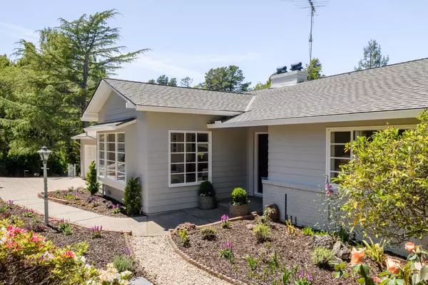 10 Panorama Court, Hillsborough, CA 94010