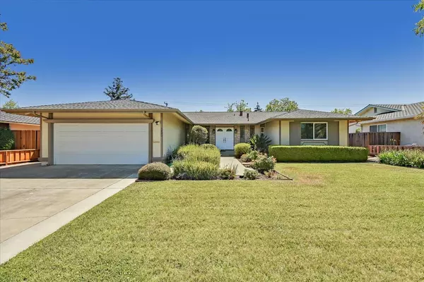 1480 Saskatchewan Drive, Sunnyvale, CA 94087