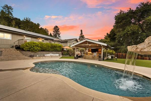 160 Deerhorn Lane, Felton, CA 95018