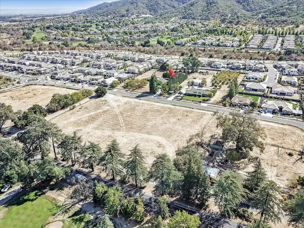 Gilroy, CA 95020,2740 Hecker Pass Road