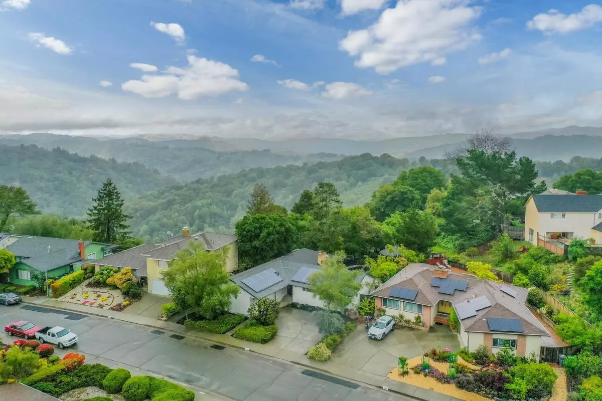 Oakland, CA 94619,5187 Saddle Brook Drive