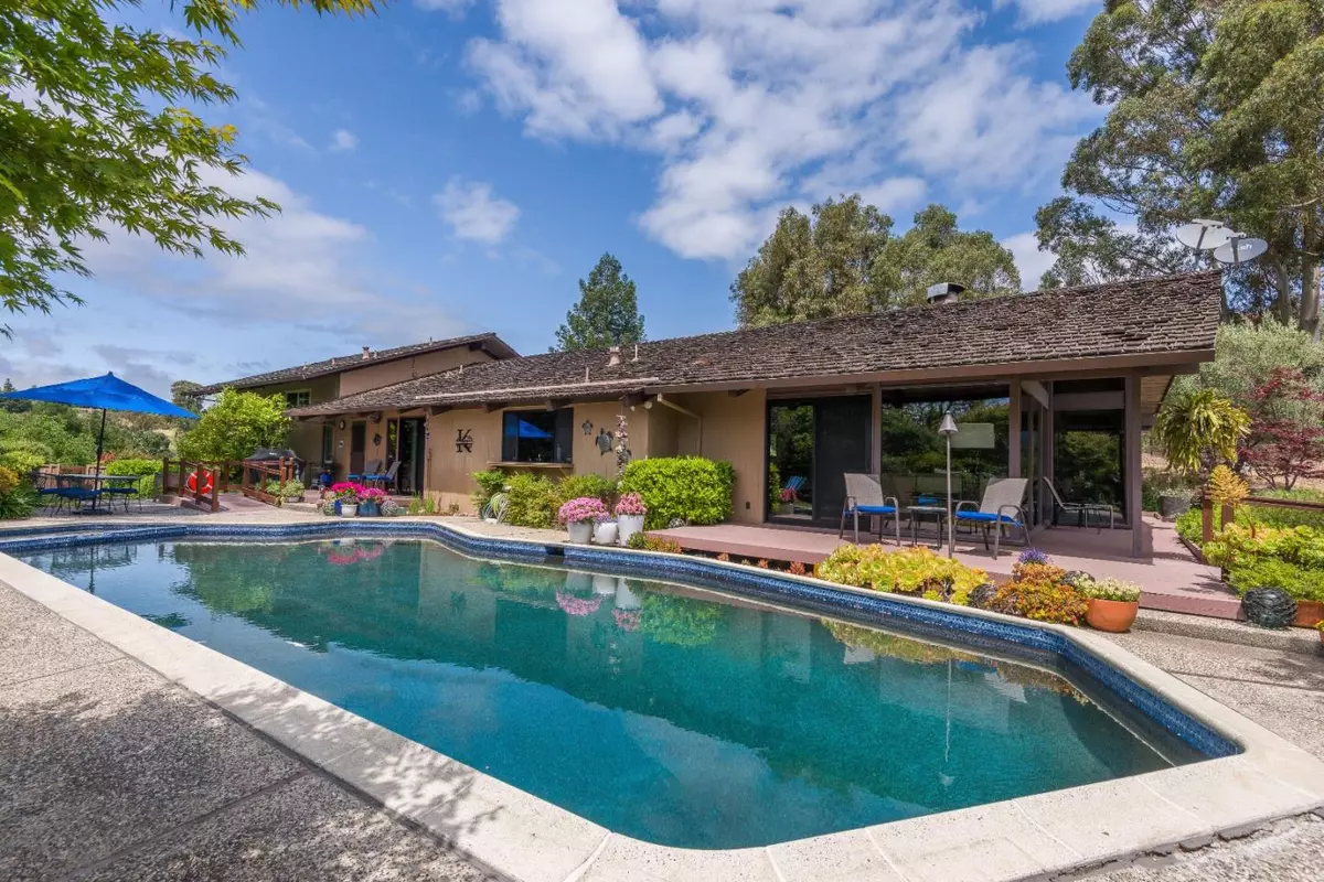 Los Altos Hills, CA 94022,12755 Leander Drive