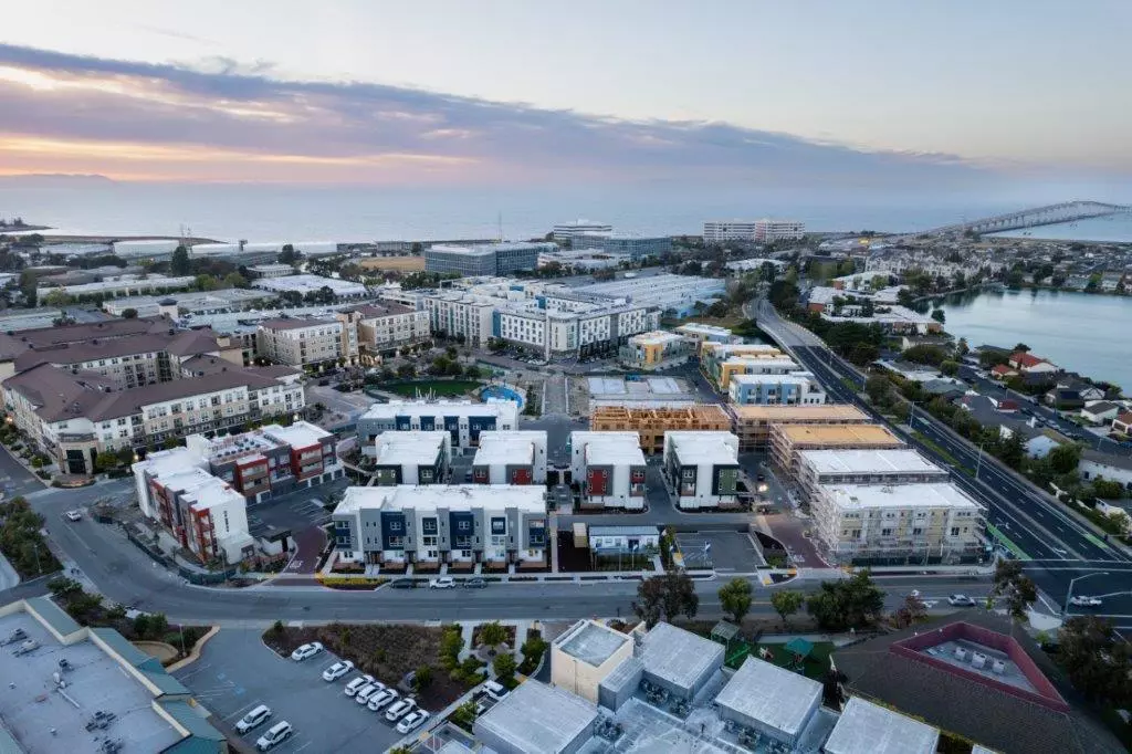 Foster City, CA 94404,208 Calypso Lane