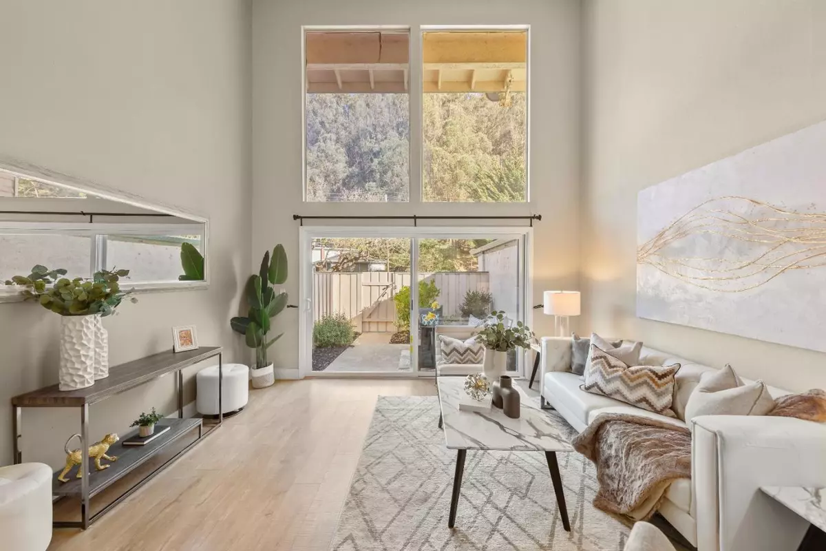 Pacifica, CA 94044,1463 Terra Nova Boulevard