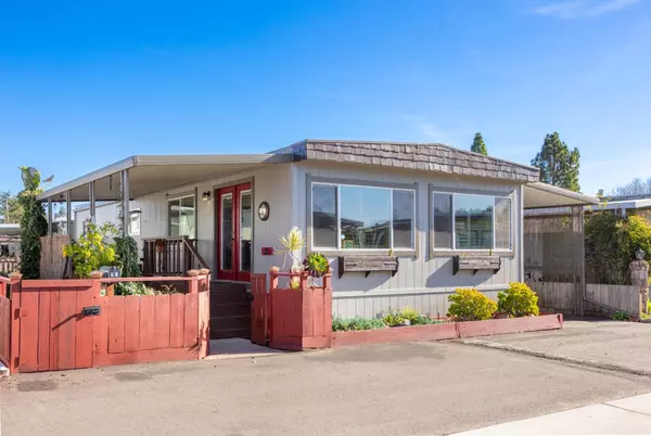3710 Gross Road #30, Santa Cruz, CA 95062