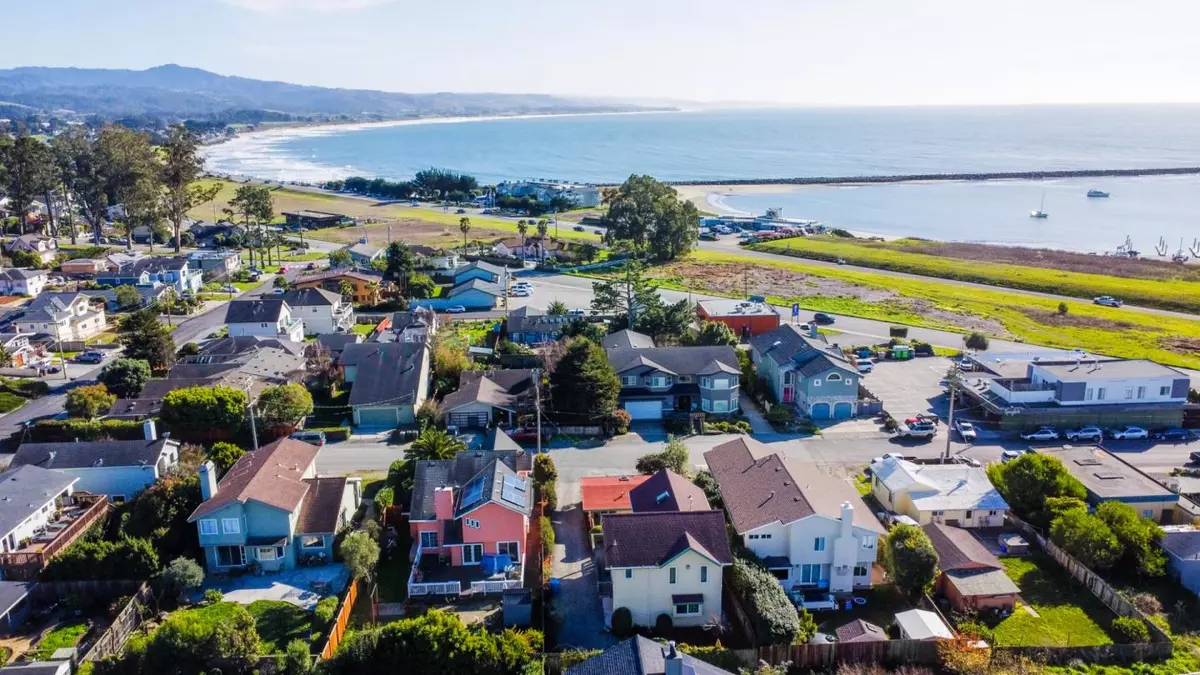 El Granada, CA 94018,147 Francisco Street #149