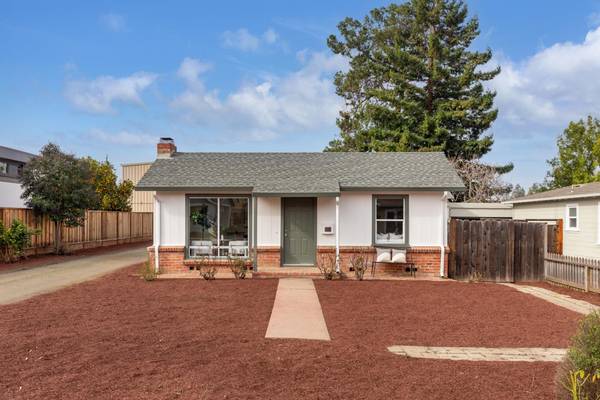 1060 Boranda Avenue, Mountain View, CA 94040