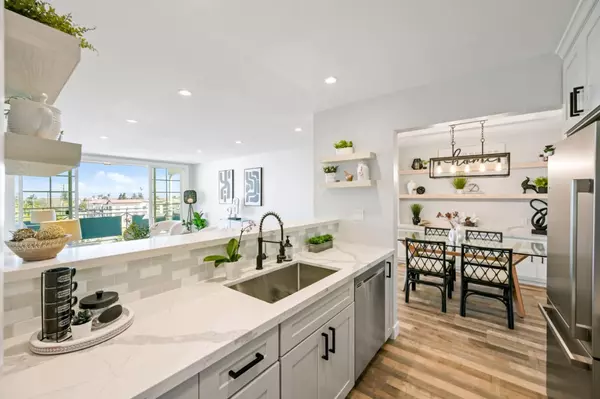 222 Laurel Street #301, San Carlos, CA 94070