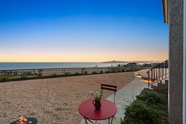 Santa Cruz, CA 95062,1703 E Cliff Drive