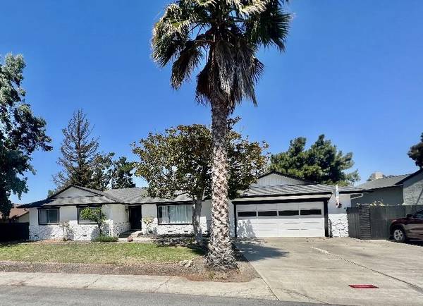 111 Donald Drive, Hollister, CA 95023