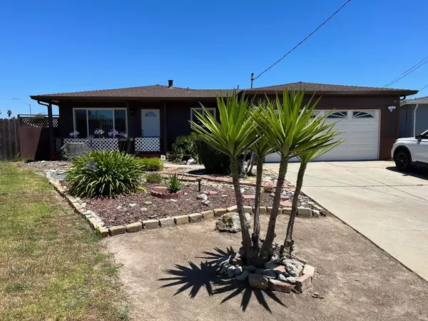 1247 Hawaii Place, Salinas, CA 93905