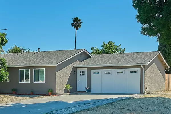 10 Azul Court, Hollister, CA 95023