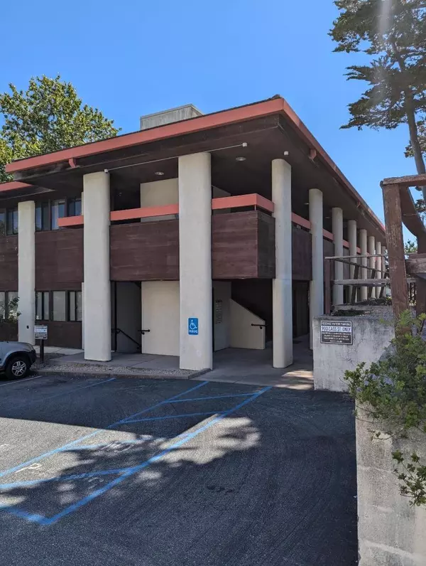 900 Cass Street, Monterey, CA 93940