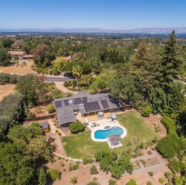 Los Altos Hills, CA 94022,26636 Altamont