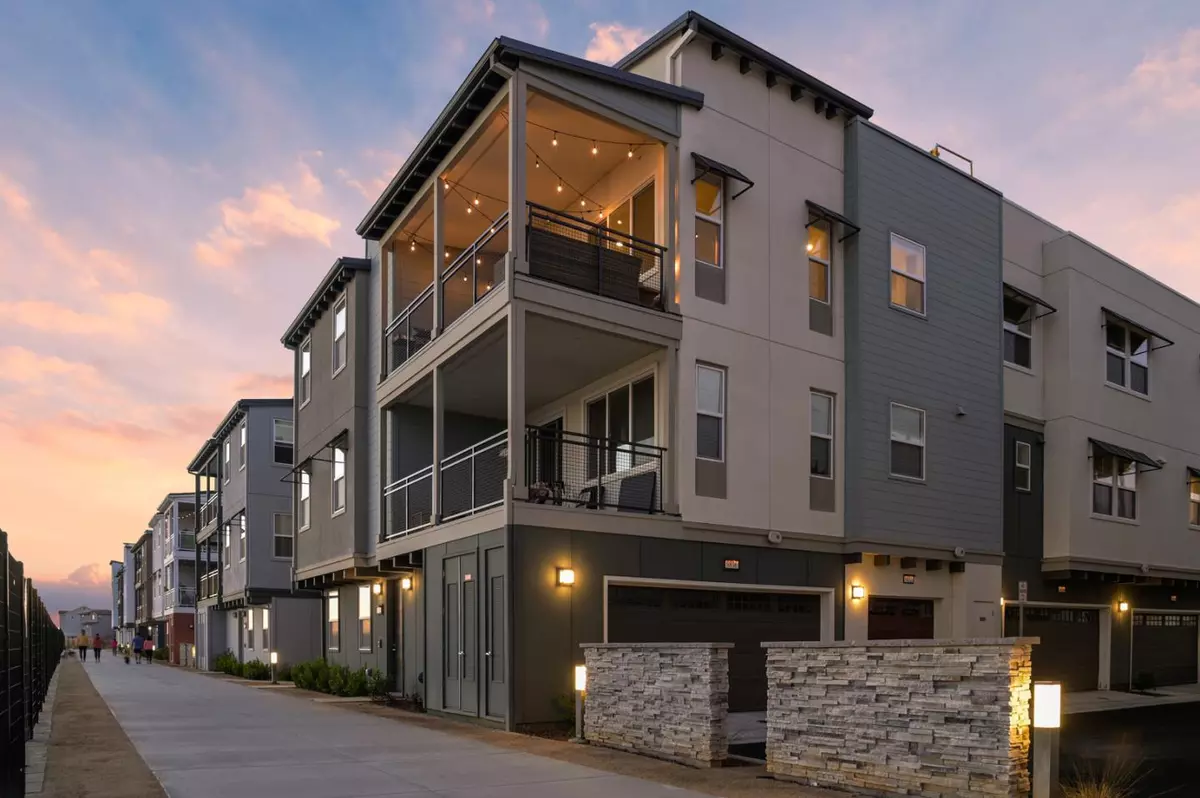 Newark, CA 94560,9832 Seawind Way