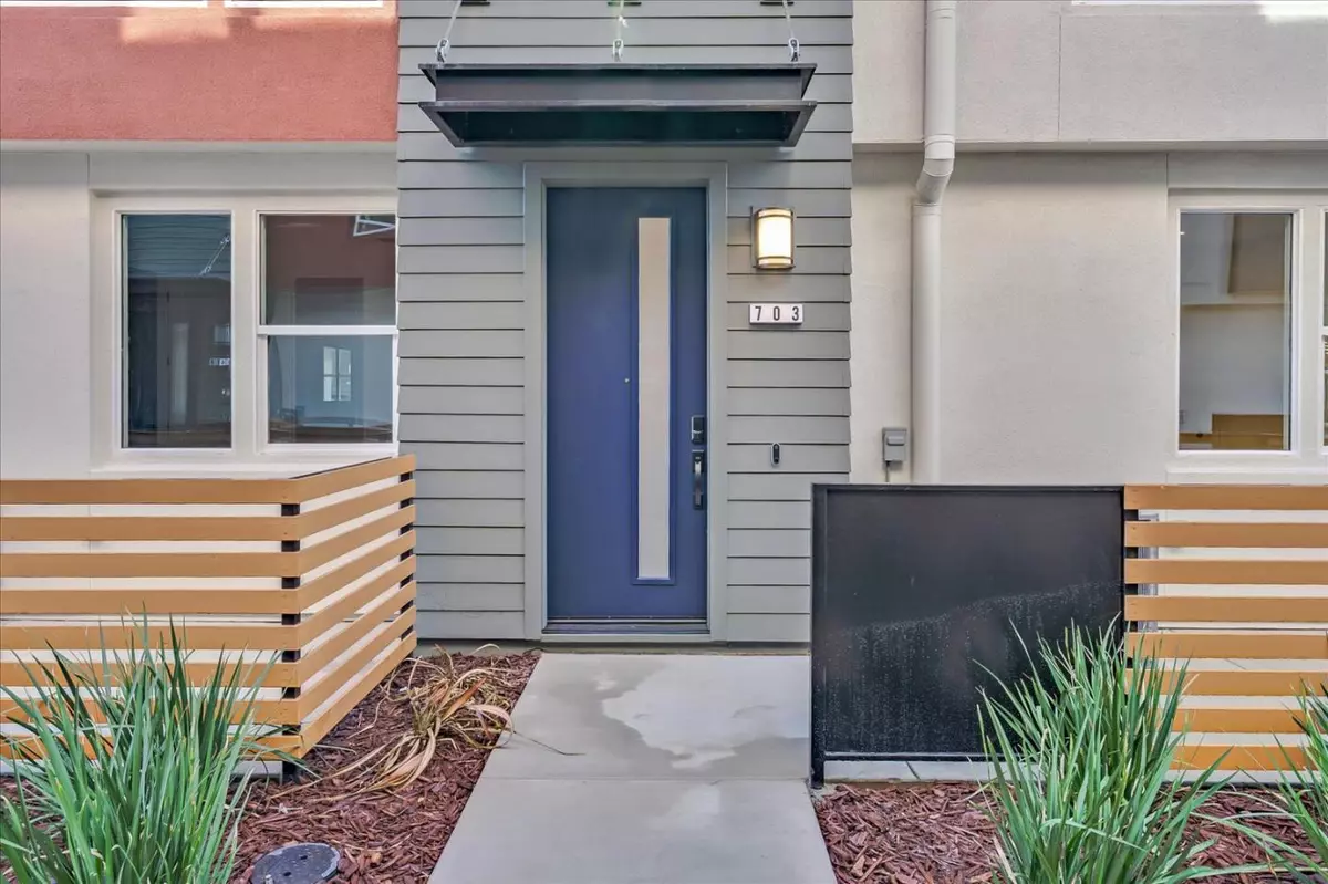 Foster City, CA 94404,703 Starfish Lane