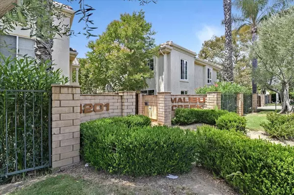 Calabasas, CA 91302,4201 Las Virgenes Road #211