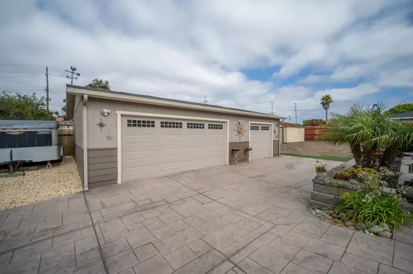 Monterey, CA 93940,541 Casanova Avenue