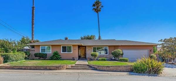 1007 Westward Drive, Hollister, CA 95023