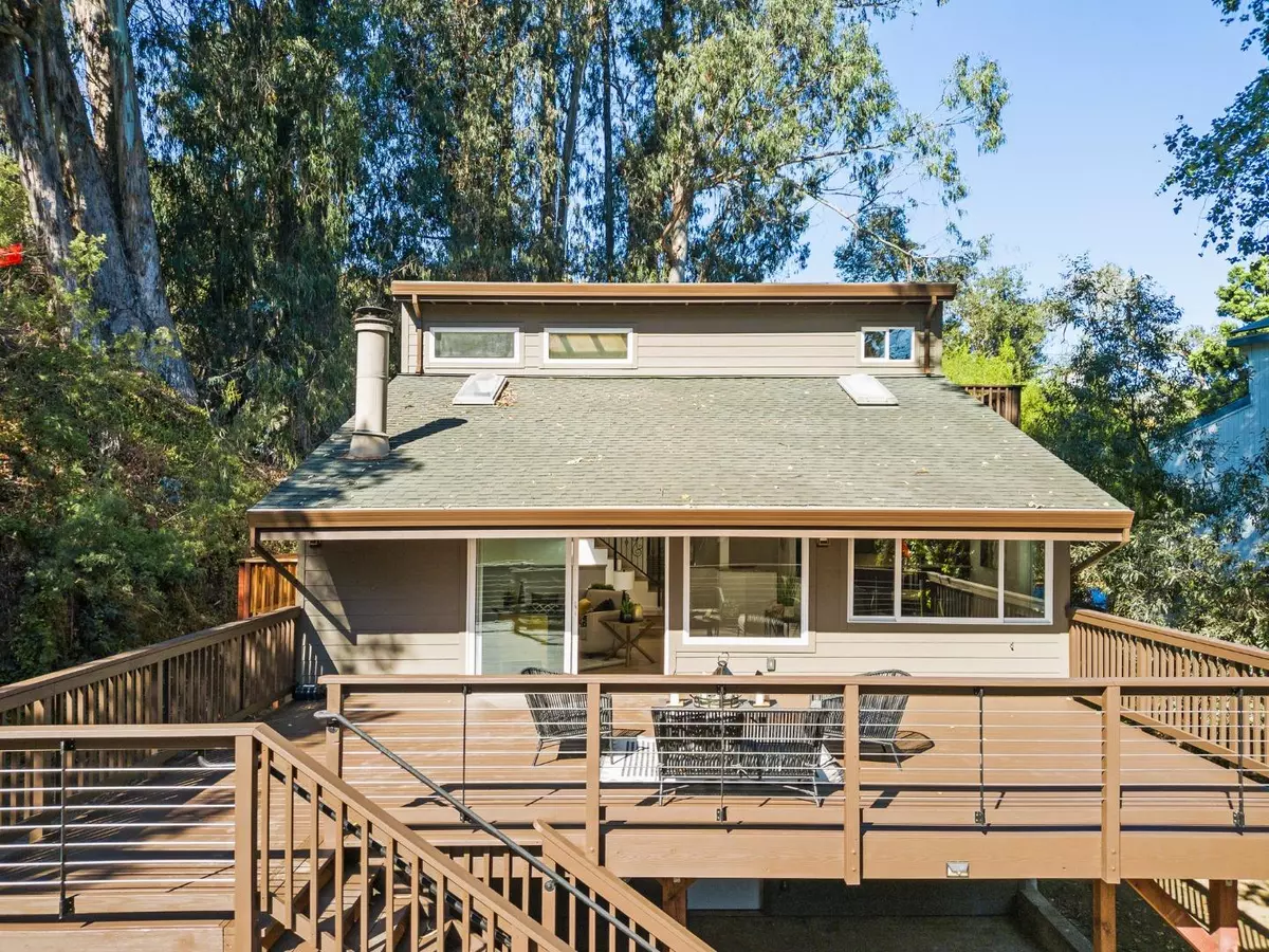 Soquel, CA 95073,4516 Wharf Road