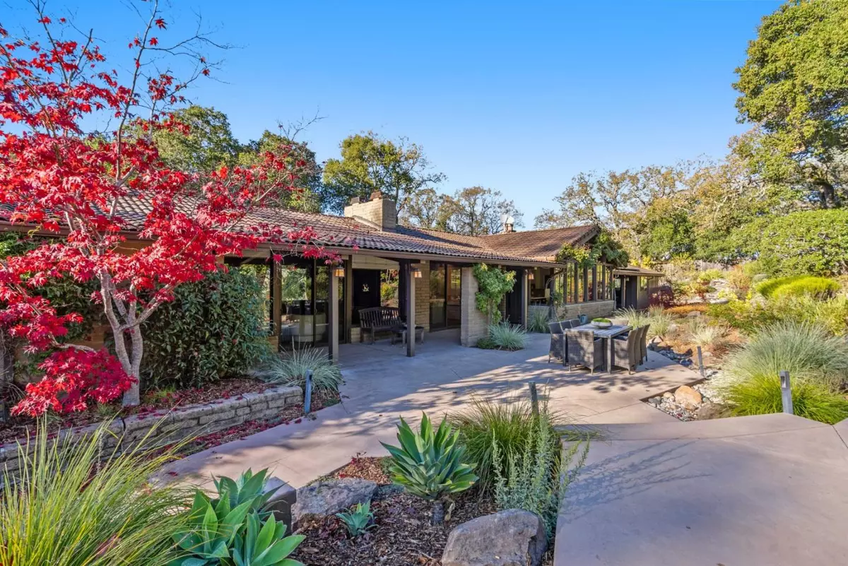 Portola Valley, CA 94028,150 Grove Drive