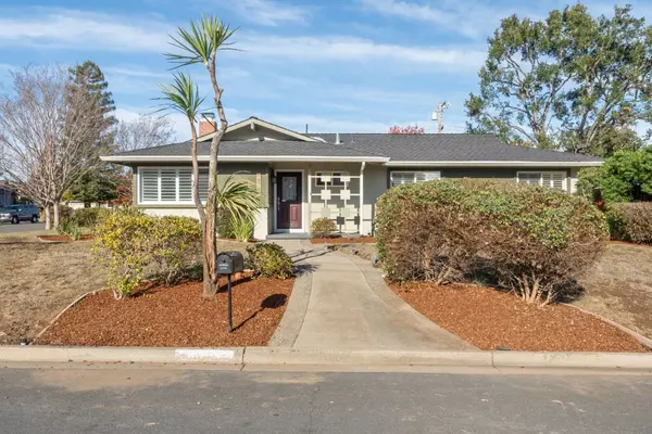 18765 Aspesi Drive, Saratoga, CA 95070