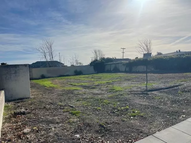 925 Padre, Salinas, CA 93901