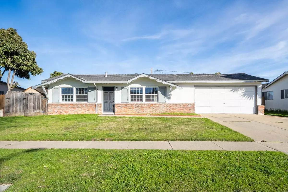 Salinas, CA 93906,733 Saucito Avenue