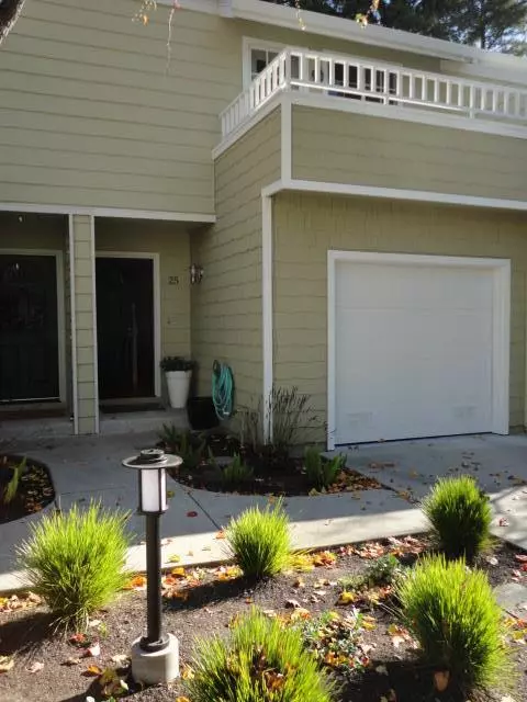 201 Ada Avenue #25, Mountain View, CA 94043