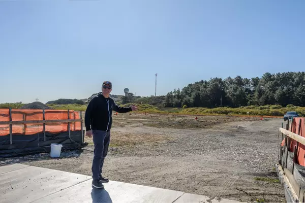 382 Airport Street,  Moss Beach,  CA 94038