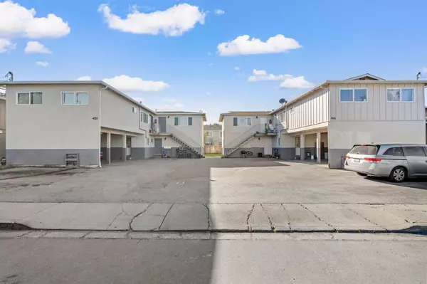 Half Moon Bay, CA 94019,466 Willow Avenue