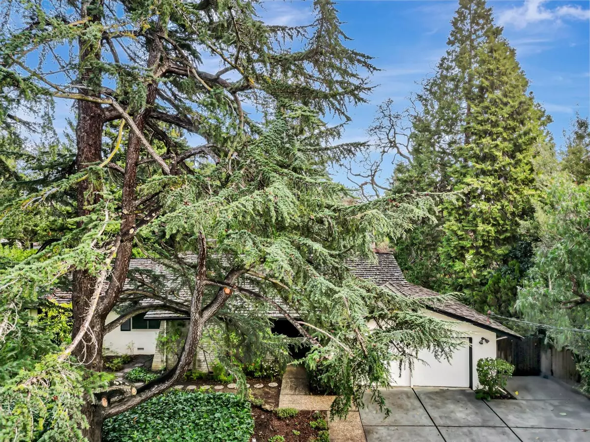 Menlo Park, CA 94025,1000 Hermosa Way