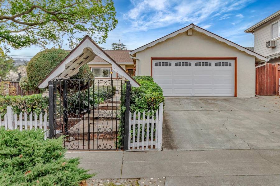 1447 Aster Lane, Cupertino, CA 95014