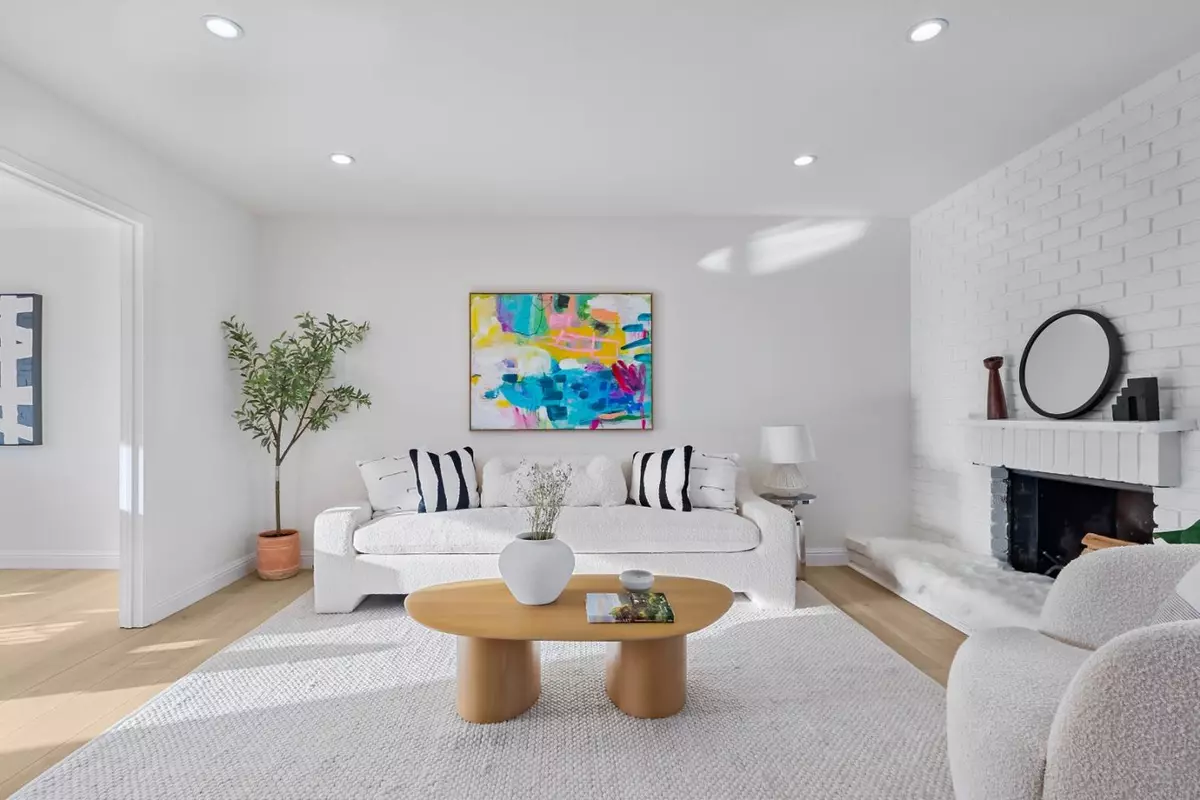 Foster City, CA 94404,967 Marquette Lane