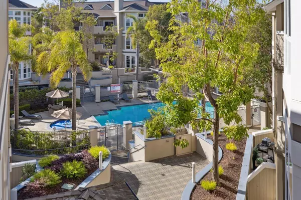 Foster City, CA 94404,880 Meridian Bay Lane #305