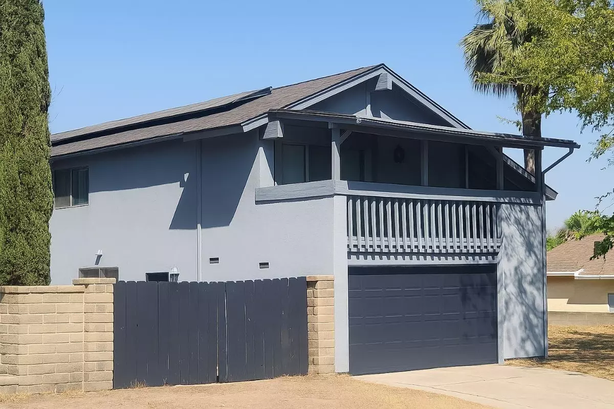 Valencia (santa Clarita), CA 91354,23141 La Granja Drive
